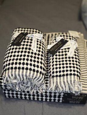 Rachel Zoe Black & White Patterned Turkish Towels